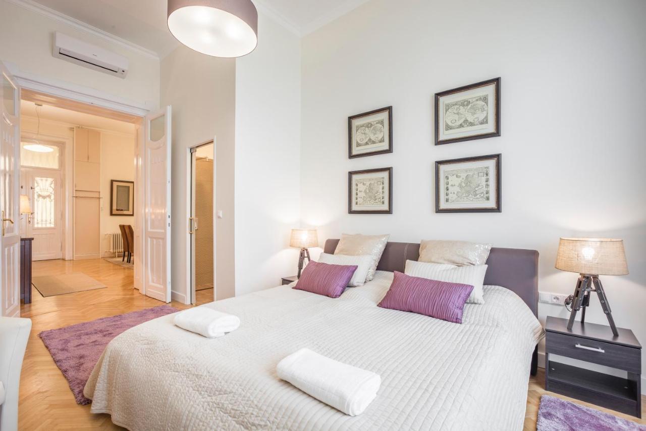 Modernized Unique Huge Central Apartment On 135Sqm Budapeste Exterior foto