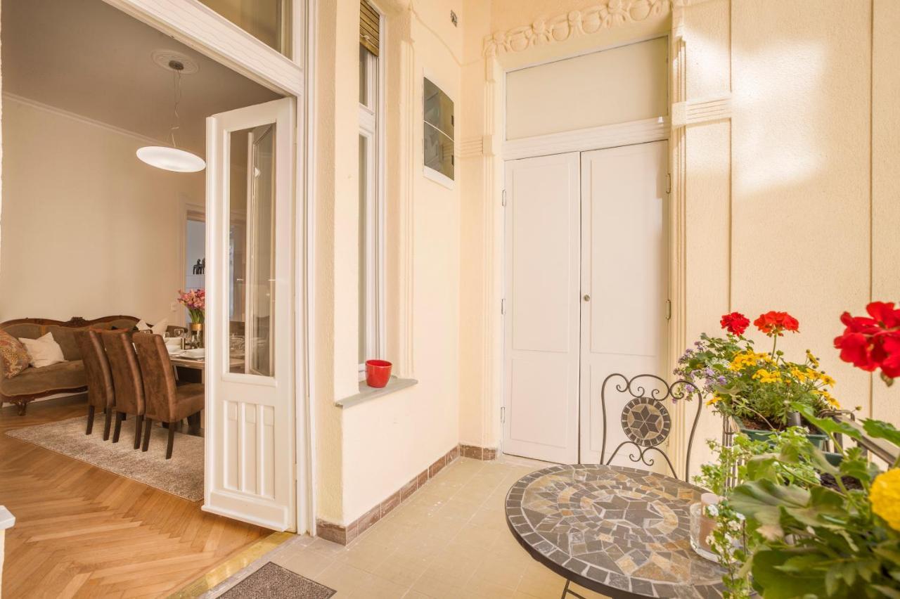 Modernized Unique Huge Central Apartment On 135Sqm Budapeste Exterior foto