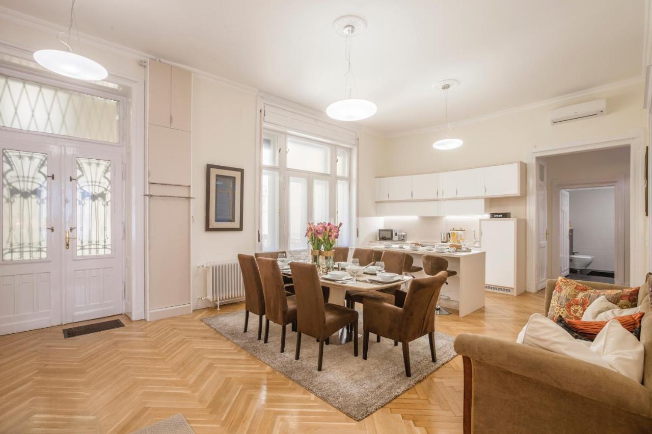 Modernized Unique Huge Central Apartment On 135Sqm Budapeste Exterior foto